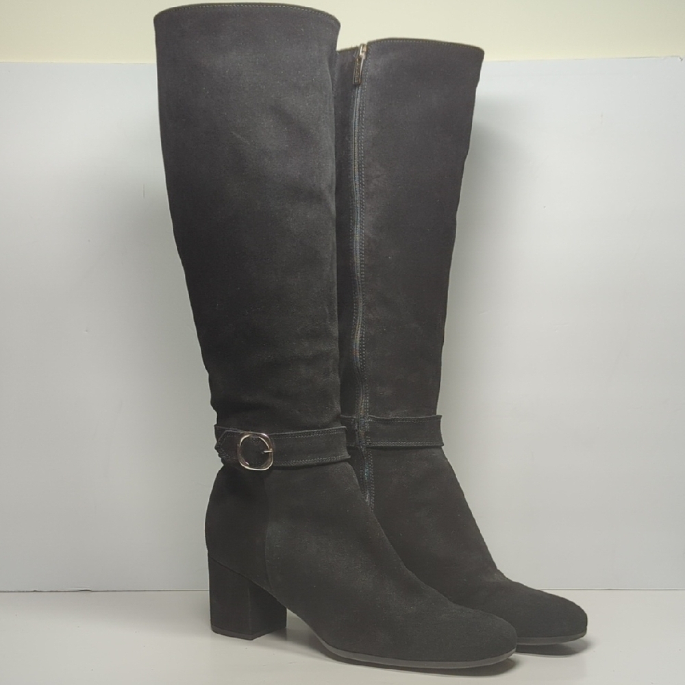 LA Canadienne Helen black suede tall boot women's size 11